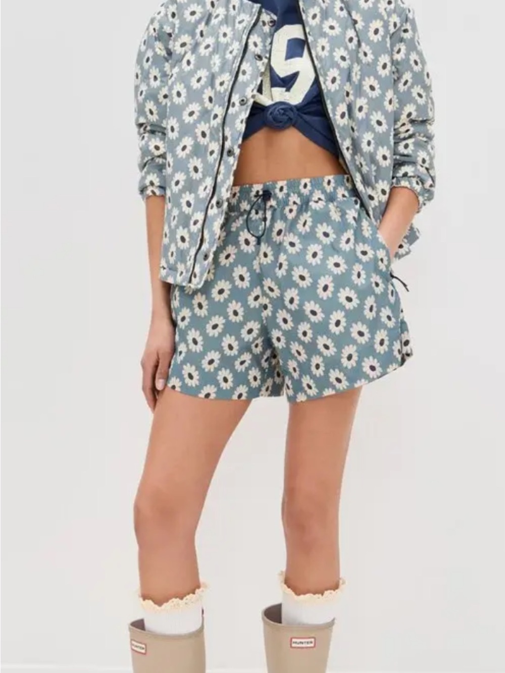 The Great. Outdoors Floral Daisy Drawstring Women’s Shorts - Light Blue